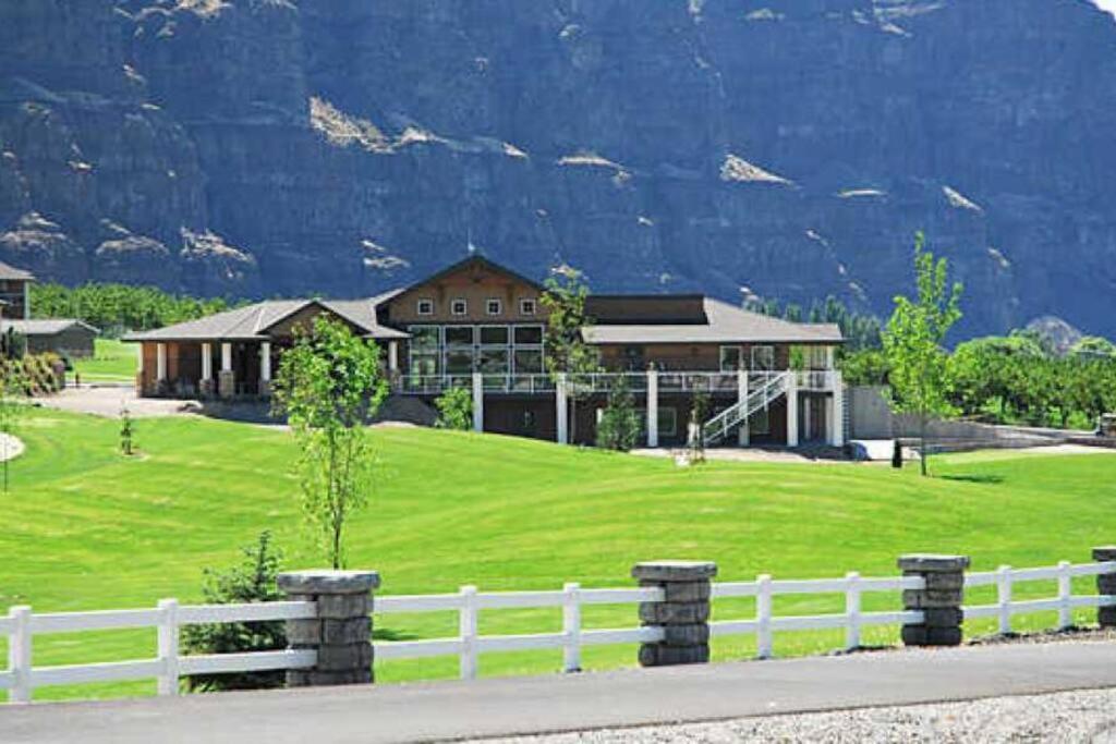 Sunserra Villa! Movie Room, Family Friendly, Bbqs, Pools, Free Golf! Quincy Exteriör bild